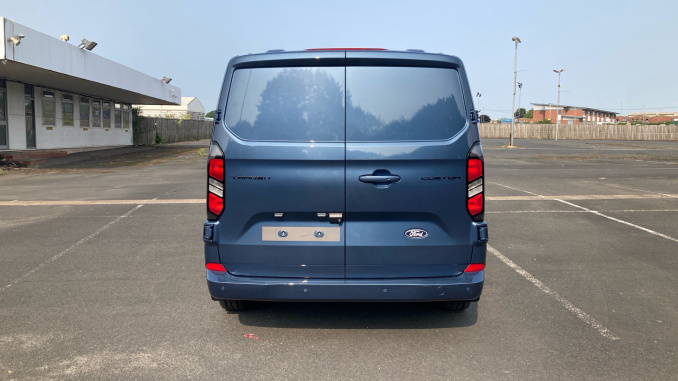 Ford Transit Custom 320 L2 Diesel Fwd 2.0 EcoBlue 150ps H1 Van Limited - Image 11